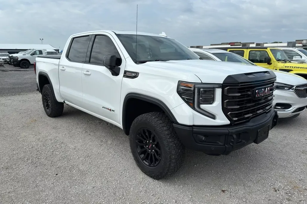 2023 Gmc Sierra 1500 AT4X photo 1