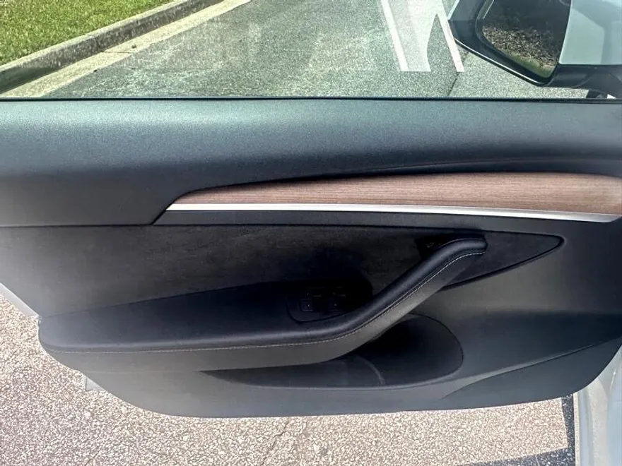 2022 Tesla Model 3 Long Range photo 49