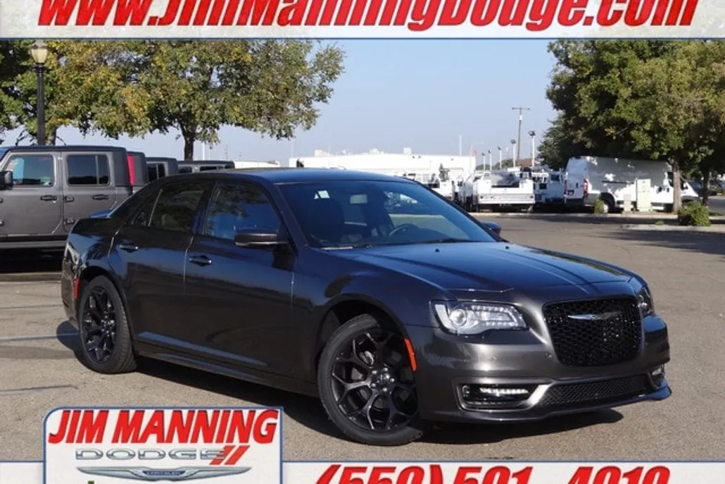 2019 Chrysler 300 S photo 1