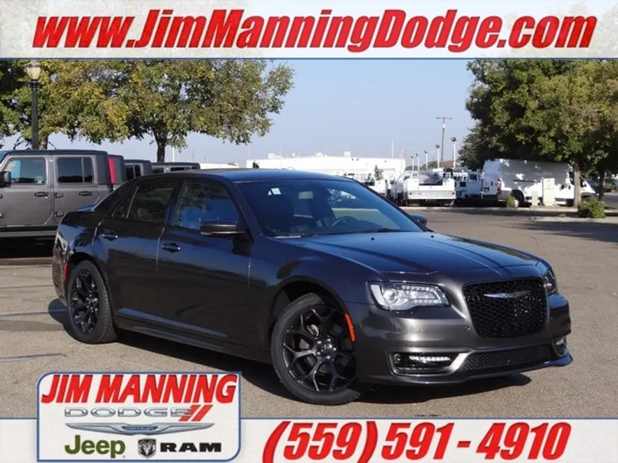 2019 Chrysler 300 S photo 1