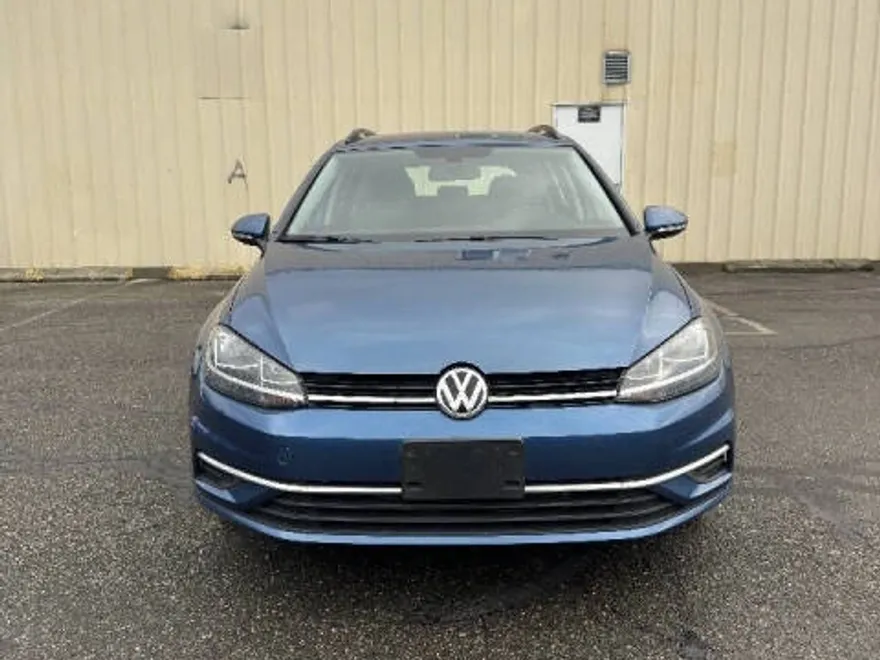 2019 Volkswagen Golf SportWagen 1.8T S 4Motion photo 1