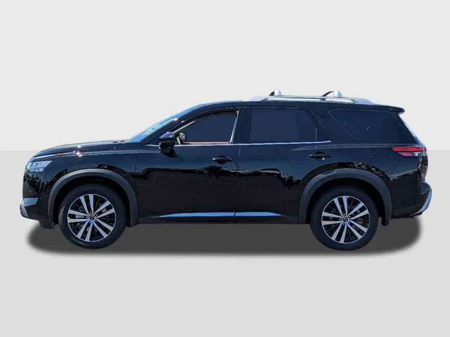 2025 Nissan Pathfinder Platinum photo 1