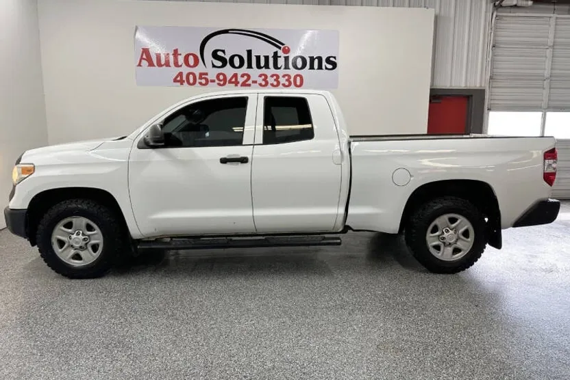 2016 Toyota Tundra SR photo 1