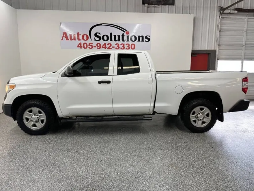 2016 Toyota Tundra SR photo 1