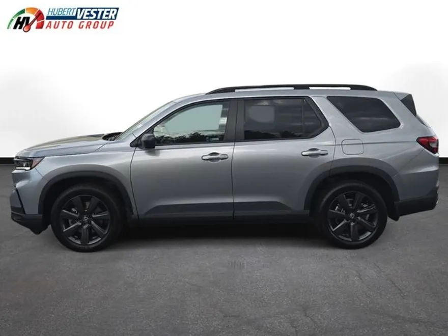 2025 Honda Pilot Sport photo 1