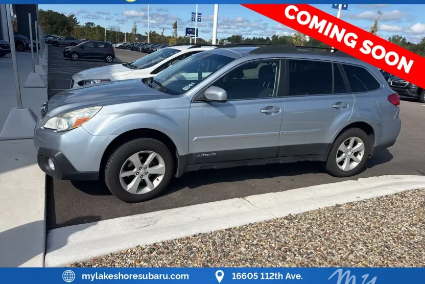 2014 Subaru Outback 2.5i Premium photo 1