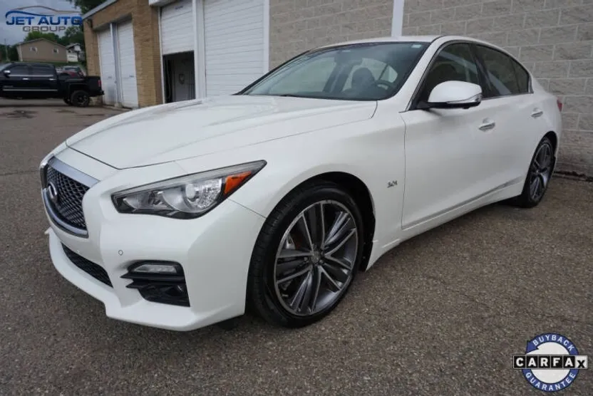 2016 Infiniti Q50 Sport photo 1