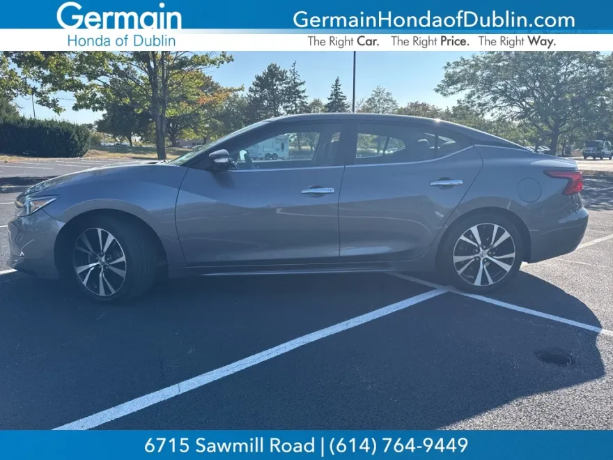 2018 Nissan Maxima SV photo 1