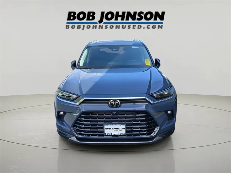 2024 Toyota Grand Highlander Platinum photo 1