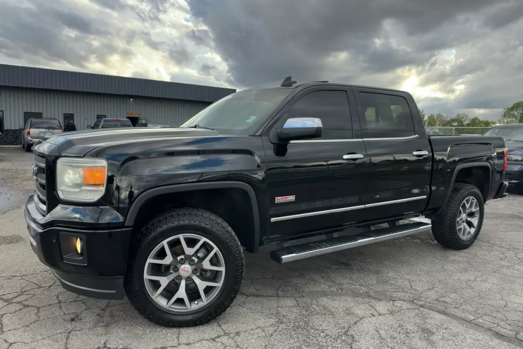 2015 Gmc Sierra 1500 SLT photo 1