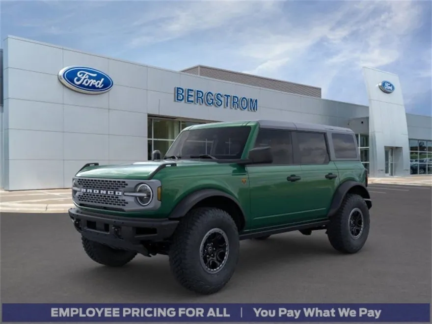 2024 Ford Bronco Badlands photo 1