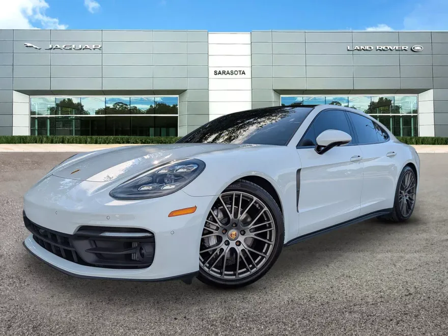 2022 Porsche Panamera 4 Platinum photo 1