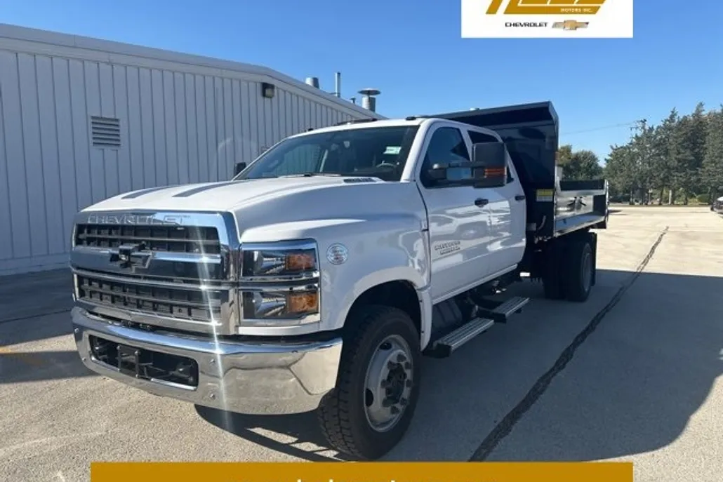 2024 Chevrolet Silverado 5500HD Work Truck photo 1