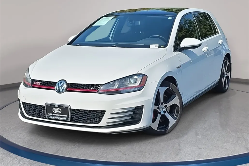 2016 Volkswagen Golf GTI photo 1