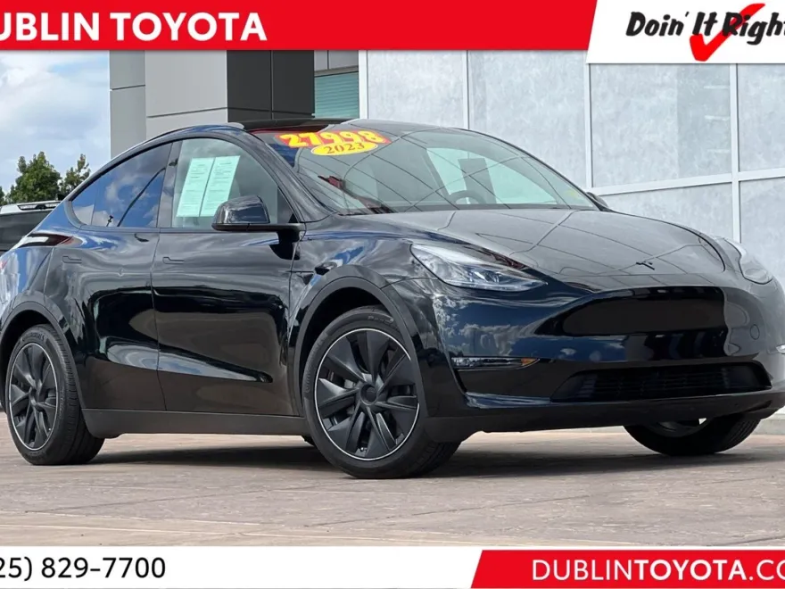 2023 Tesla Model Y Long Range photo 1