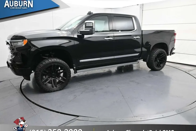 2024 Chevrolet Silverado 1500 High Country photo 1
