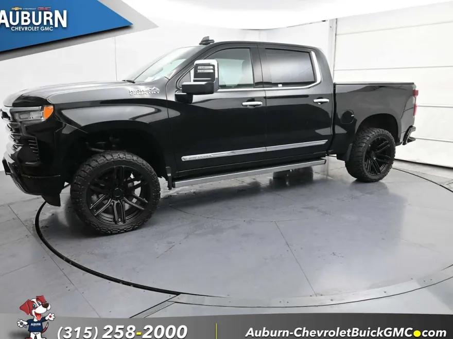 2024 Chevrolet Silverado 1500 High Country photo 1