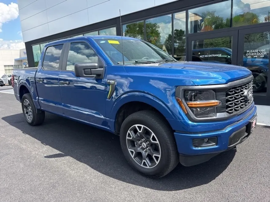 2025 Ford F-150 STX photo 1
