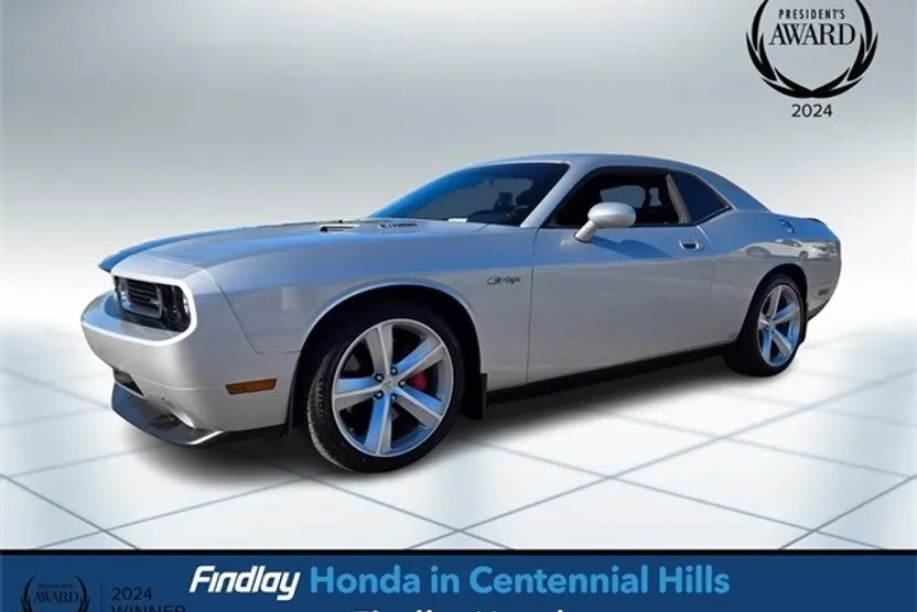 2010 Dodge Challenger SRT8 photo 1