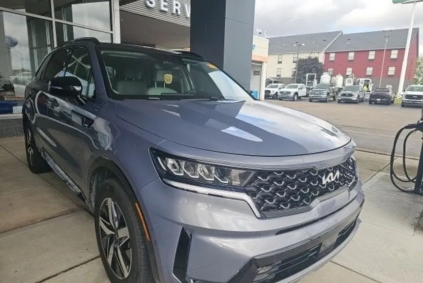 2023 Kia Sorento EX photo 1