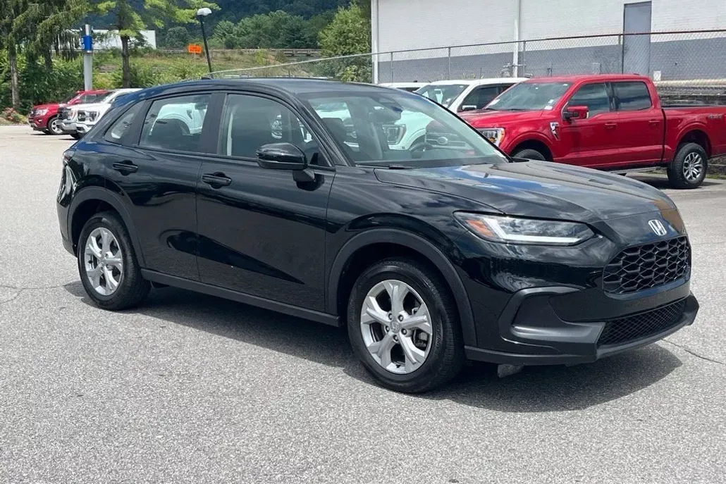 2025 Honda HR-V LX photo 1