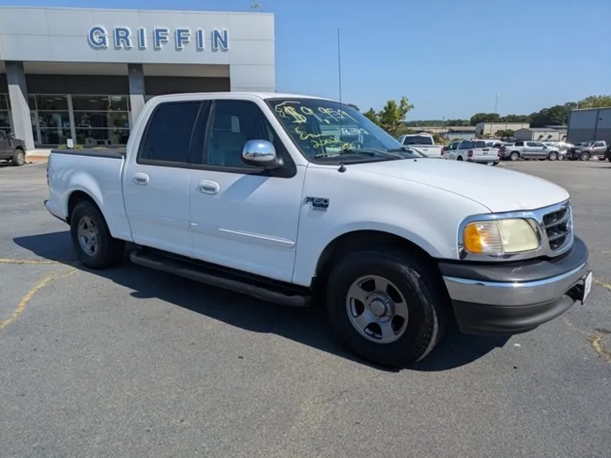2002 Ford F-150 XLT photo 1