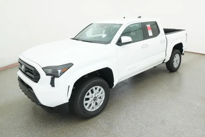 2025 Toyota Tacoma SR5 photo 1