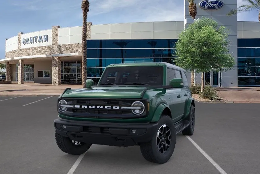 2025 Ford Bronco Outer Banks photo 1