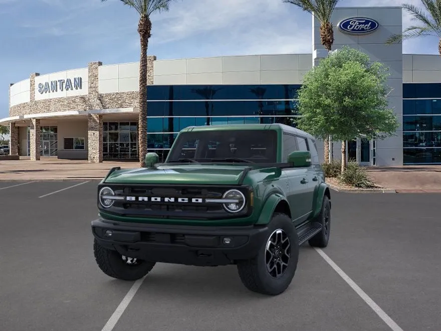 2025 Ford Bronco Outer Banks photo 1