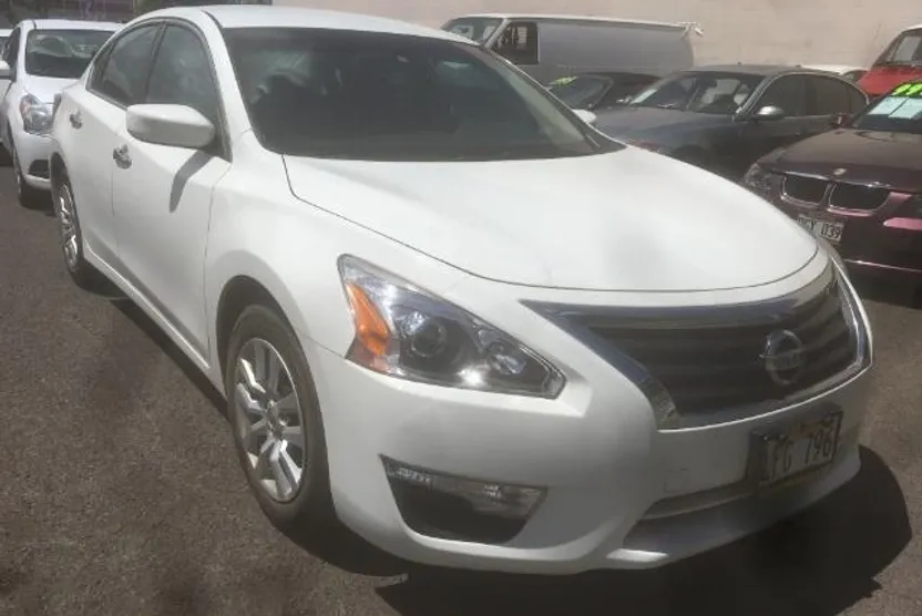2015 Nissan Altima 2.5 photo 1