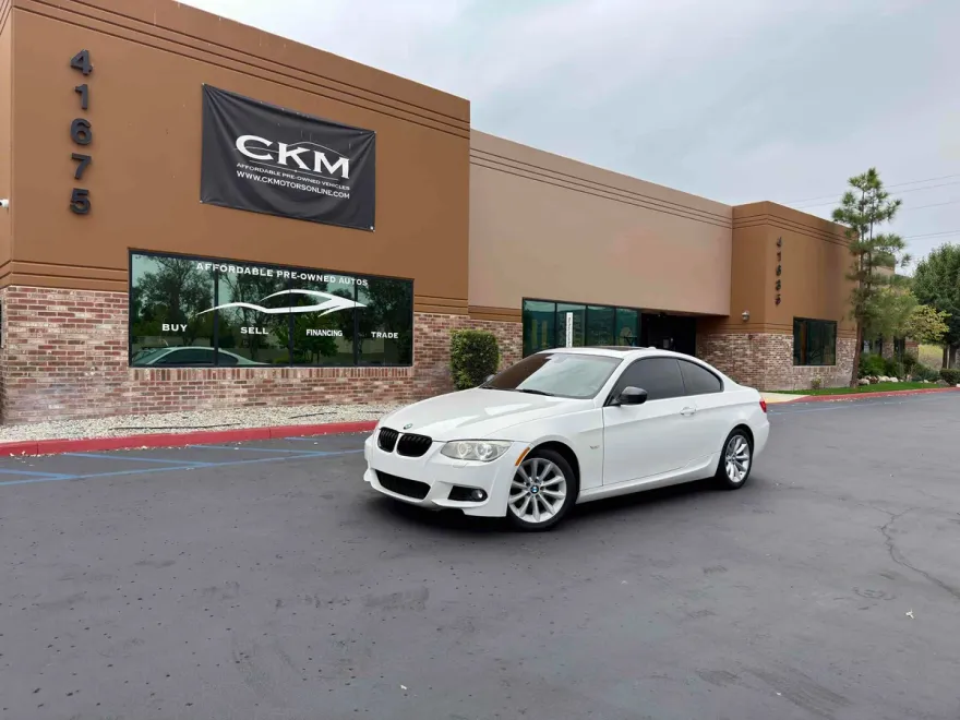 2011 Bmw 328i xDrive photo 1