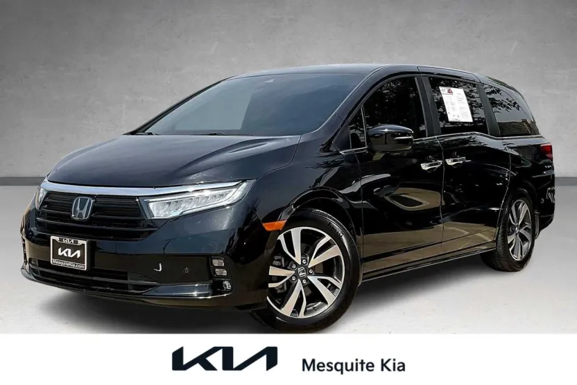 2023 Honda Odyssey Touring photo 1