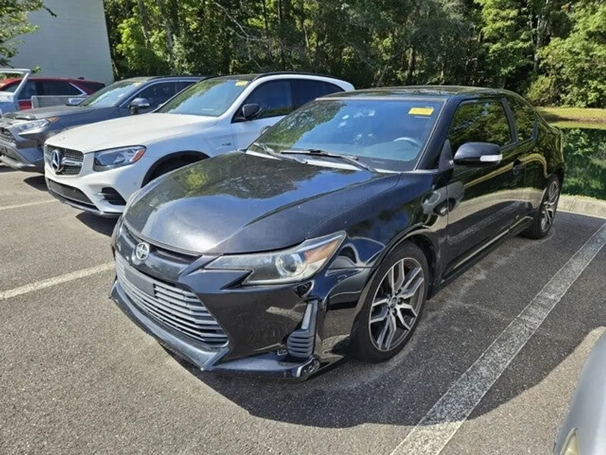 2015 Scion tC Base photo 1