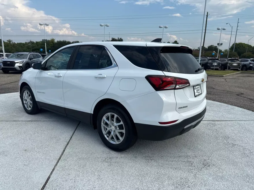 2022 Chevrolet Equinox photo 1