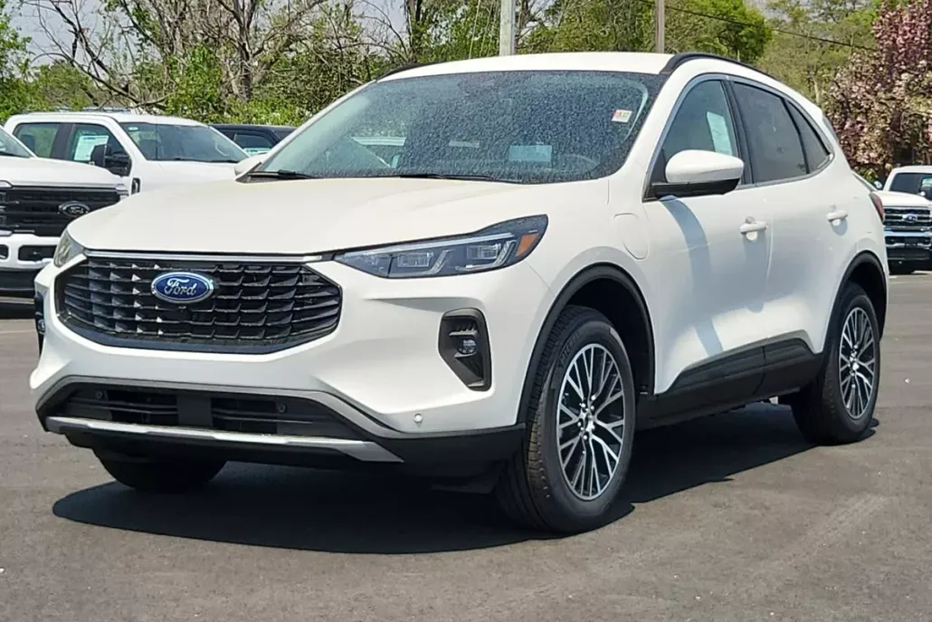 2025 Ford Escape Plug-In Hybrid Premium photo 1