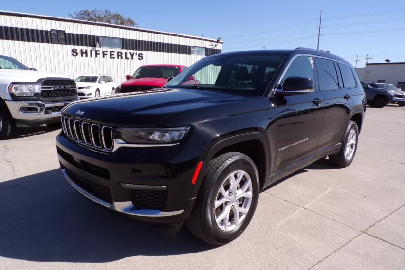 2022 Jeep Grand Cherokee Limited photo 1