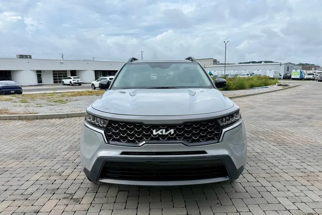 2022 Kia Sorento S photo 1
