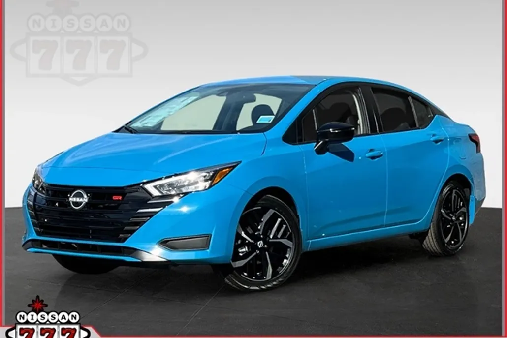 2025 Nissan Versa 1.6 SR photo 1