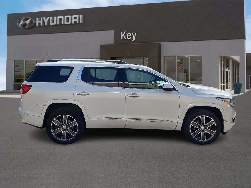 2018 Gmc Acadia Denali photo 1