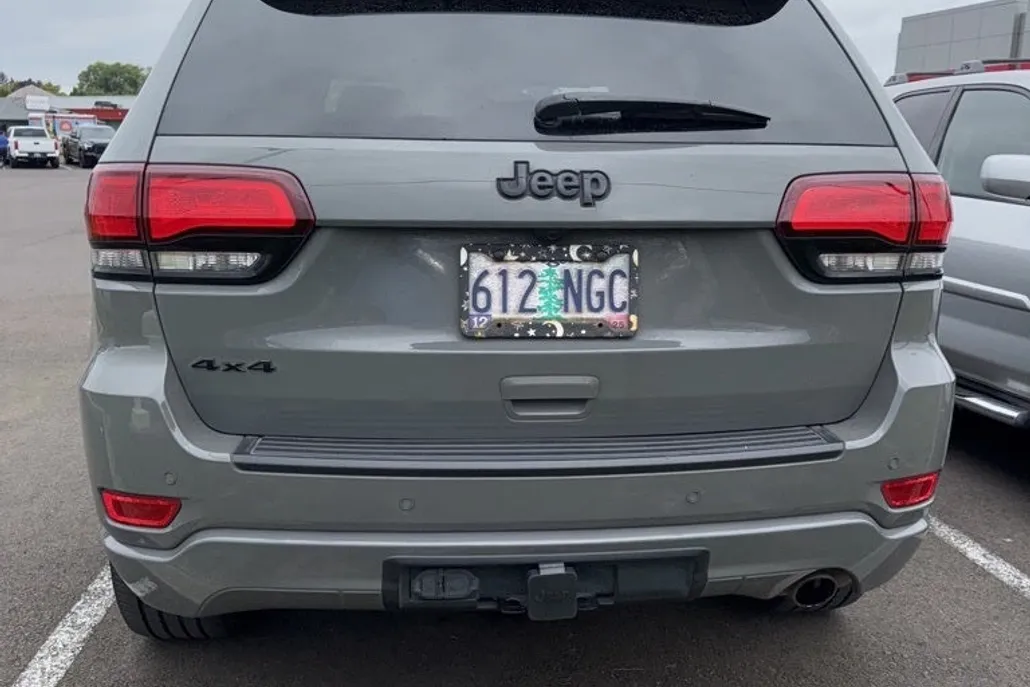 2021 Jeep Grand Cherokee Laredo X photo 1
