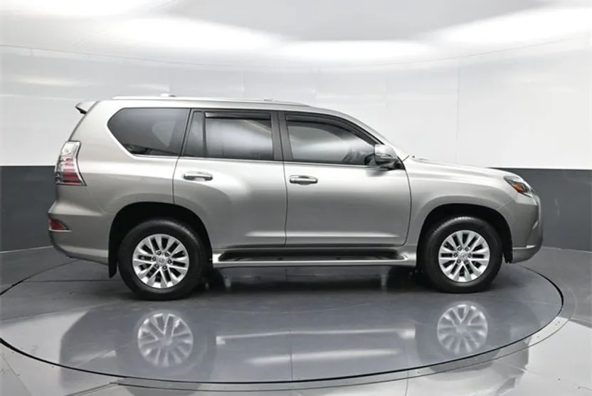 2021 Lexus GX 460 photo 1