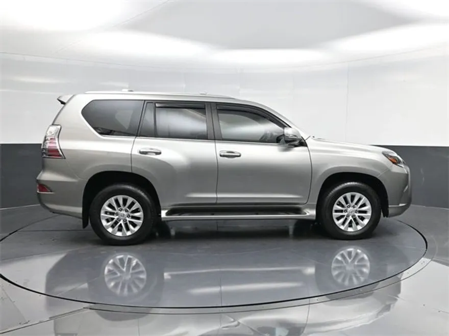 2021 Lexus GX 460 photo 1