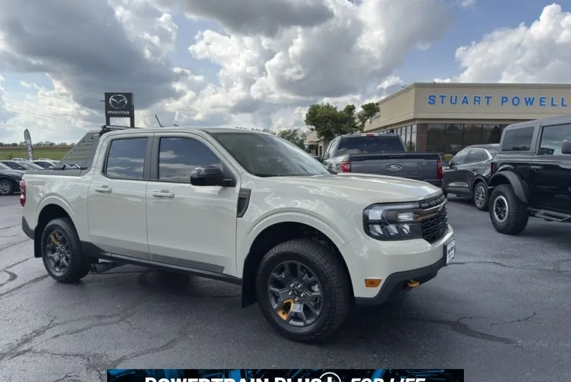 2024 Ford Maverick Lariat Tremor photo 1