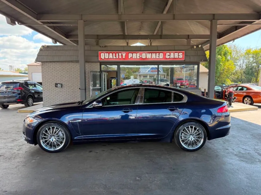 2015 Jaguar XF 2.0T Premium photo 1