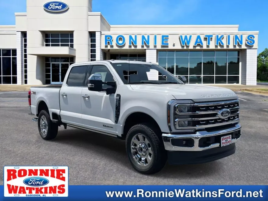 2026 Ford F-250 Lariat photo 1