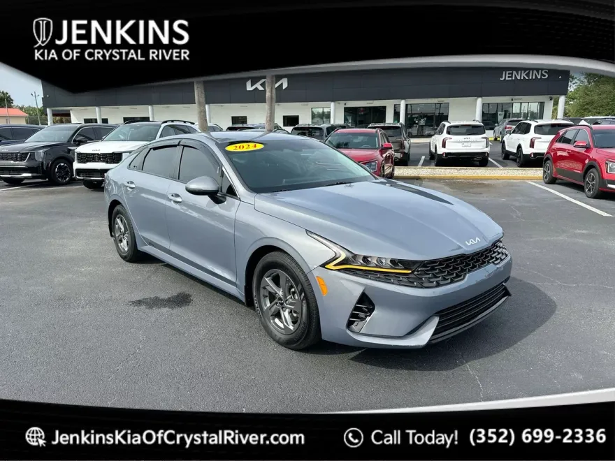 2024 Kia K5 LXS photo 1