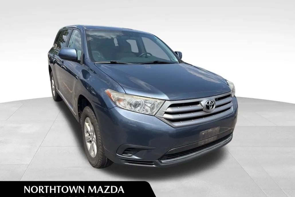 2013 Toyota Highlander Base Plus photo 1
