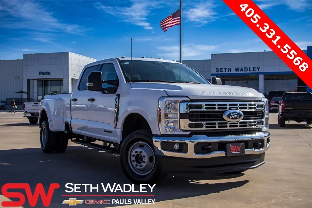 2024 Ford F-350 XLT photo 1