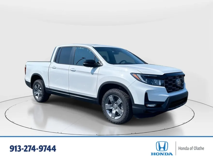 2025 Honda Ridgeline TrailSport photo 1
