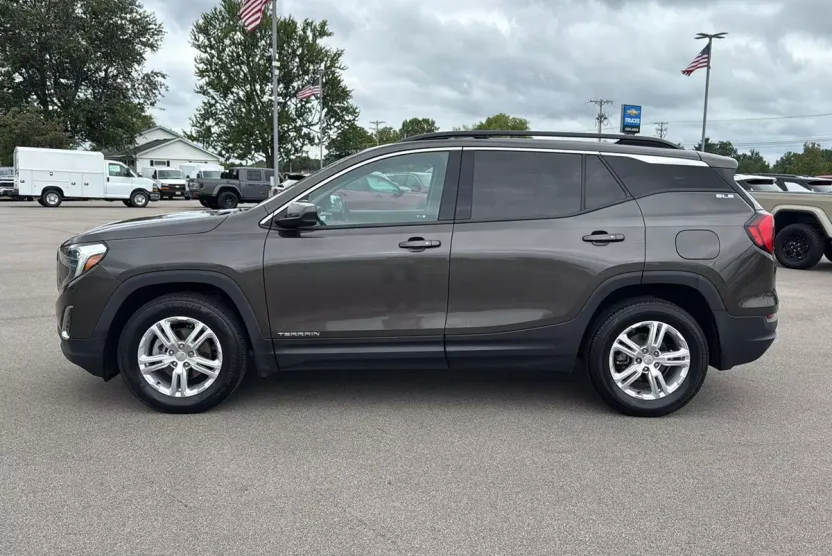 2020 Gmc Terrain SLE photo 1
